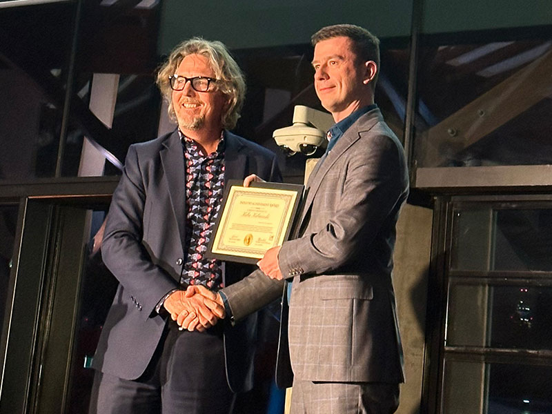 Kuba Kabacinski winner of the AOC Australia: Industry Achievement Award